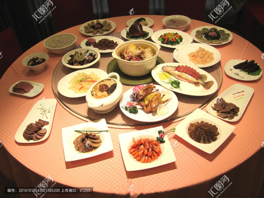 一桌年夜饭