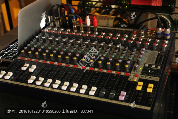 调音器