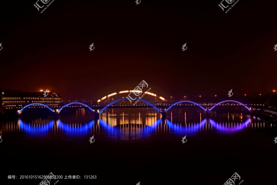 金华金虹桥夜景,蓝色