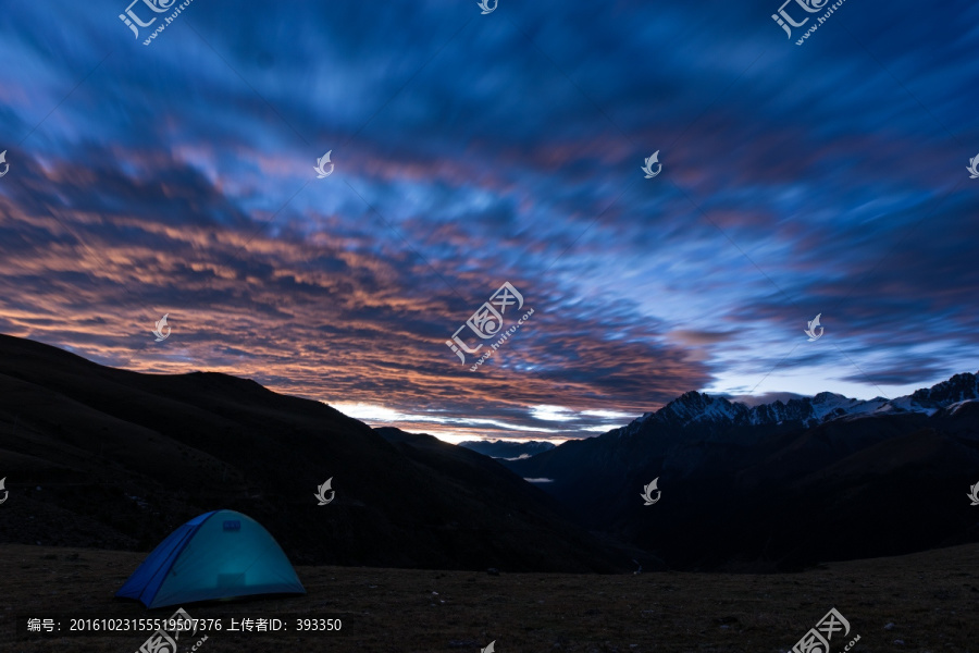 雪山朝霞,长曝,飞动