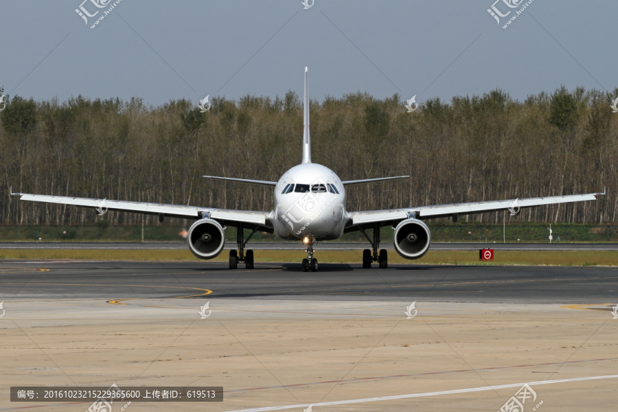 空客A320飞机正面视图