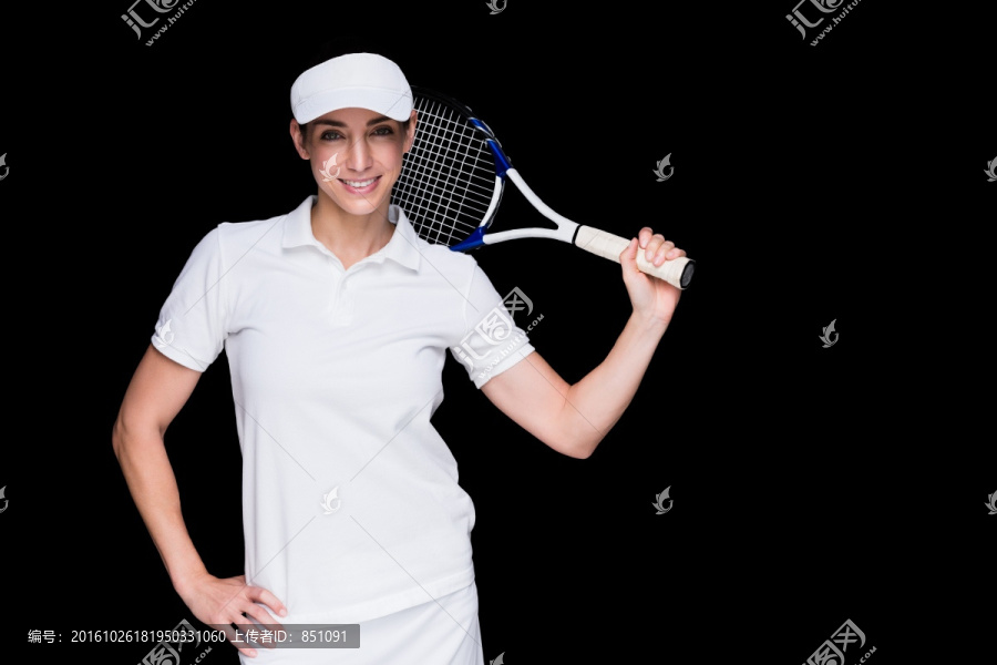 拿着网球拍的女运动员