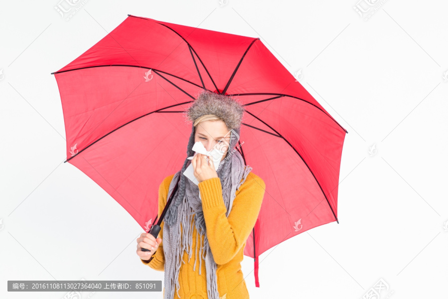 感冒女人撑伞
