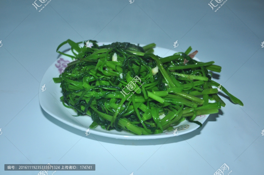 蒜头炒空心菜