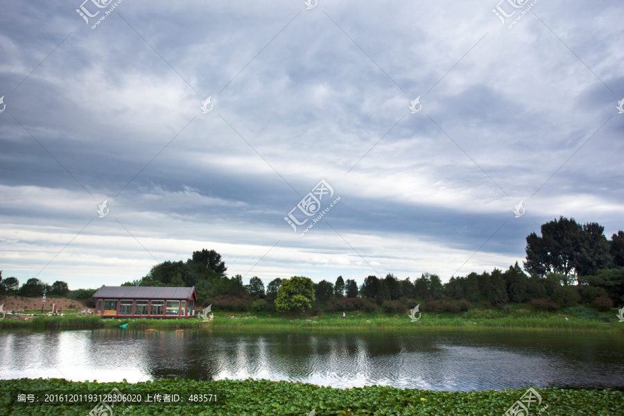 湖