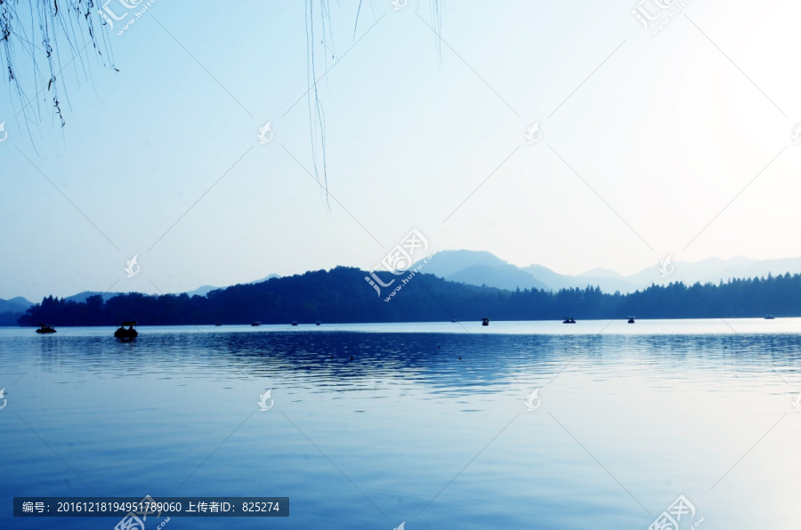 蓝色西湖,西湖山水