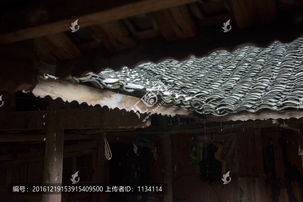 马家寨民居瓦片