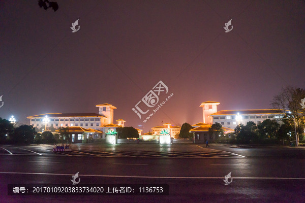 许昌政府大楼夜景