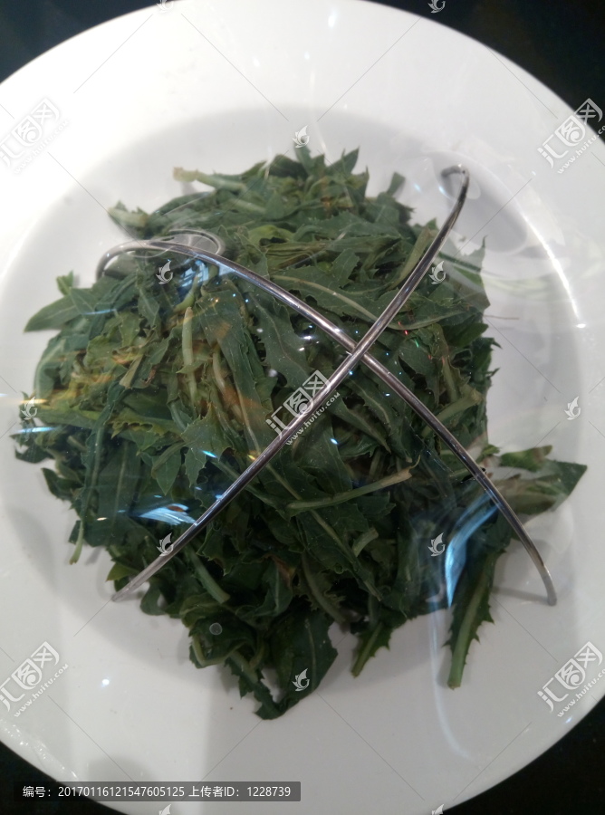 凉拌苦菜