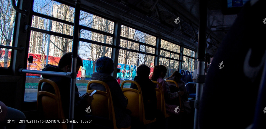 公交车窗