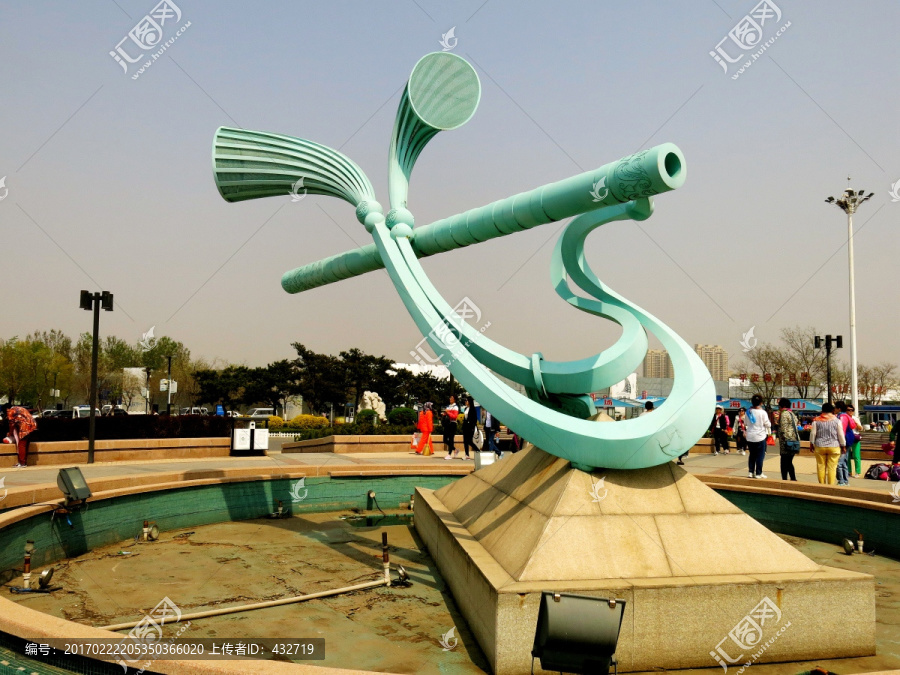 鲅鱼圈山海广场雕塑