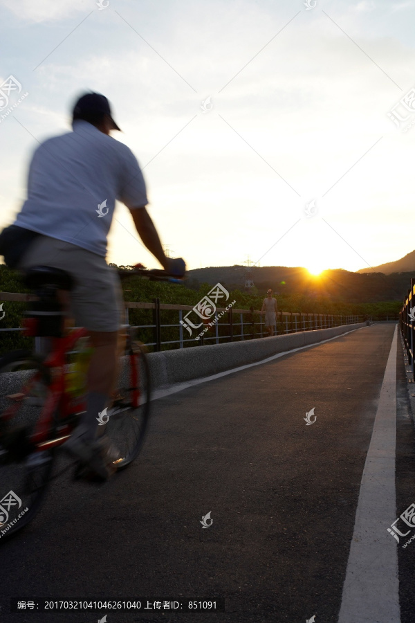 台湾道路骑自行车