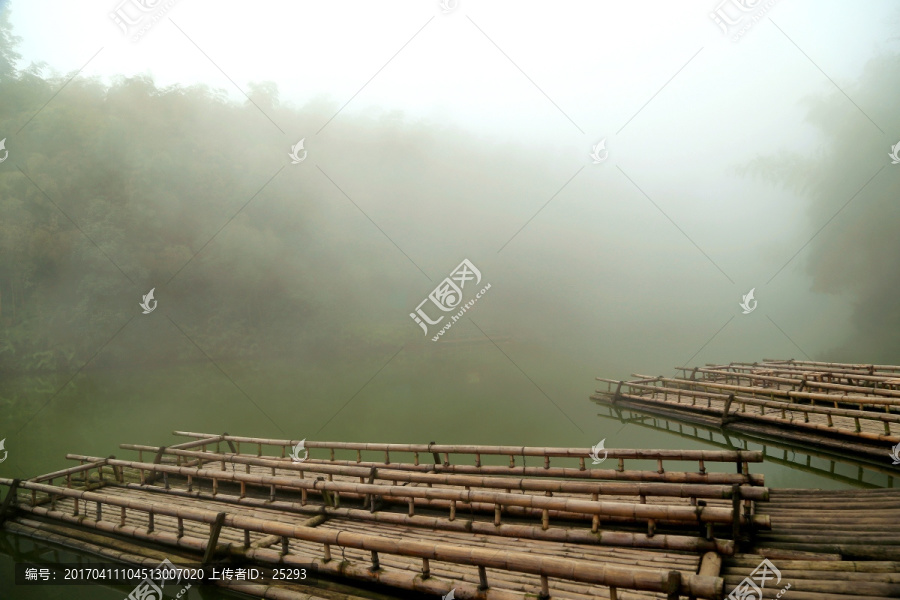仙女湖,云雾,竹筏
