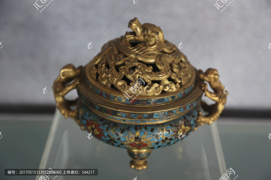 清代代乾隆铜珐琅龙钮香炉