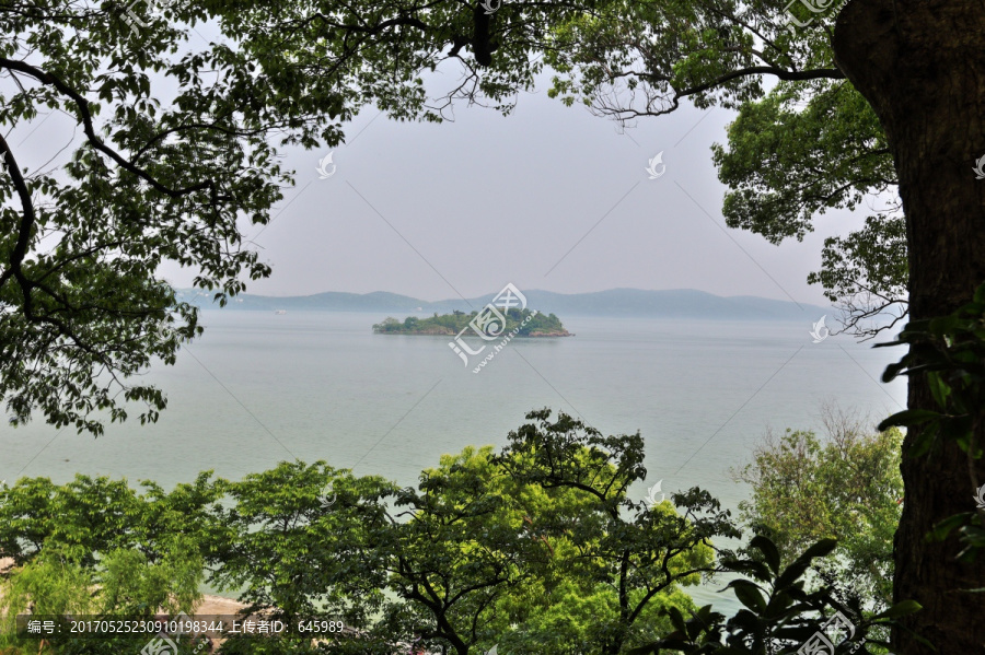 湖光山色