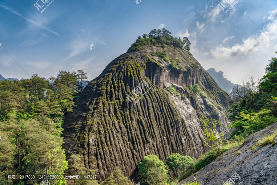 武夷山虎啸岩风景区