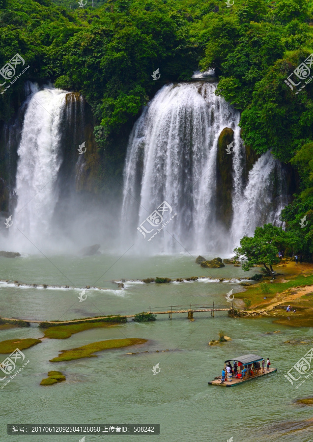 瀑布风景