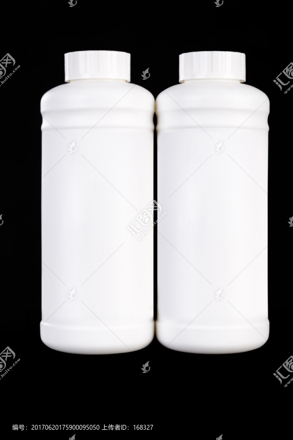 白色包装瓶