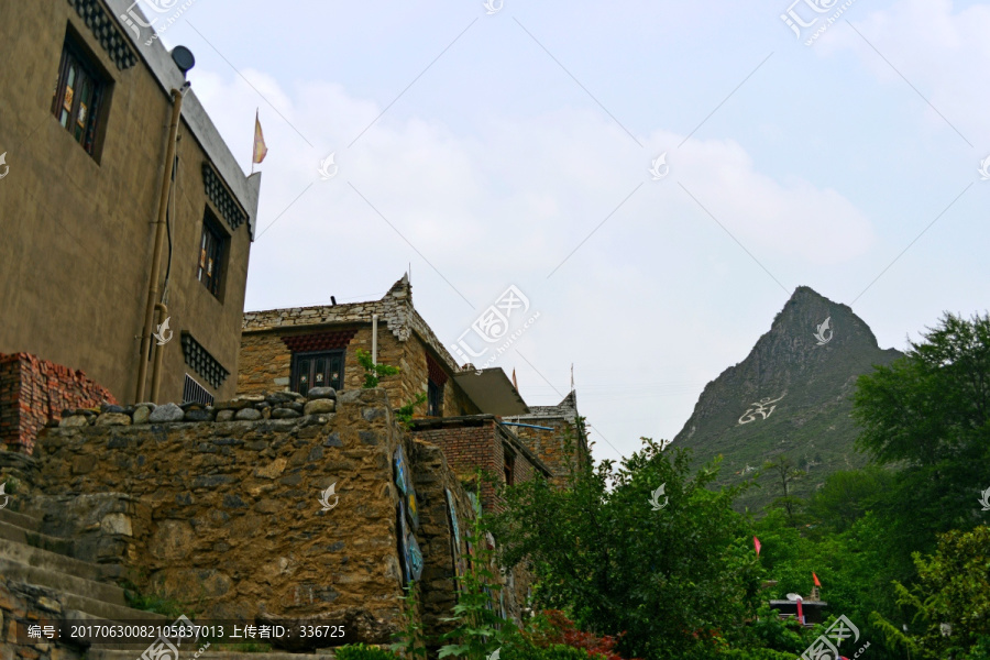 藏族民居,石头房子