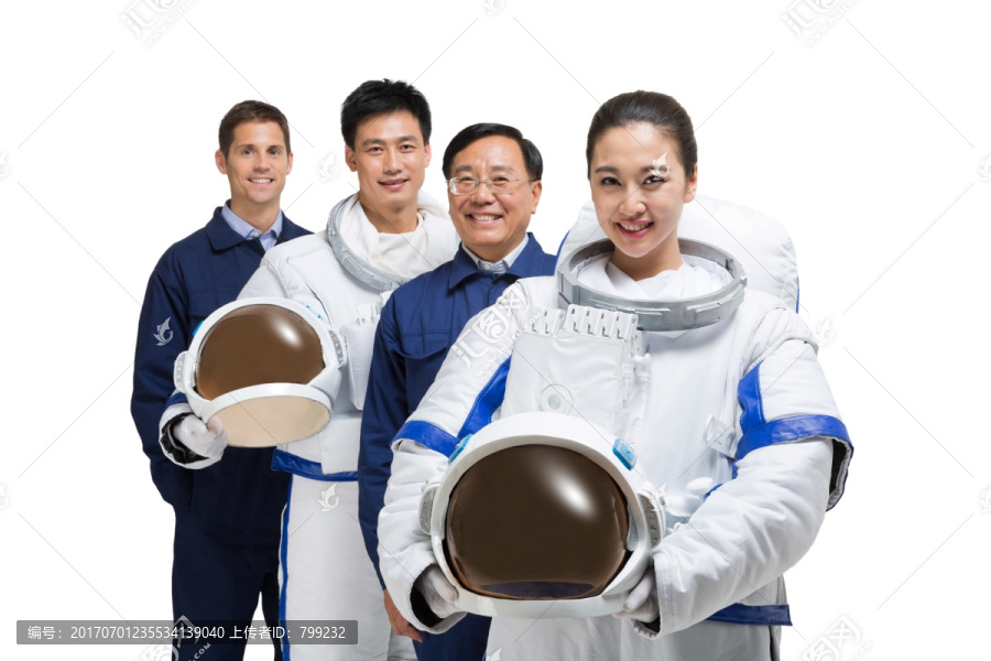 棚拍宇航员和工程师