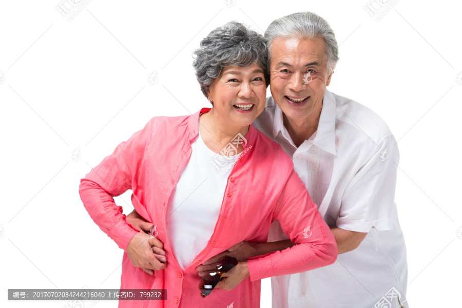 快乐的老年夫妇