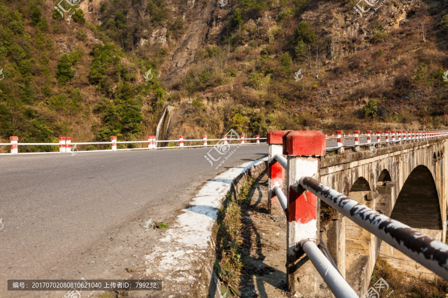 山区公路