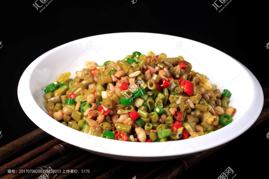 豆角炒肉沫
