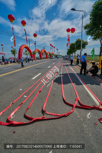 庆典仪式,燃放鞭炮