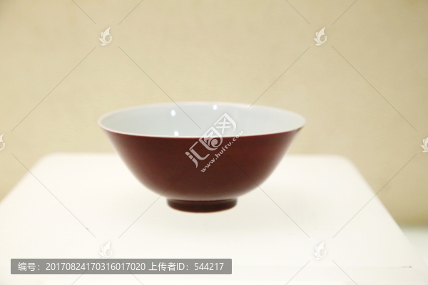 清代的祭红釉碗