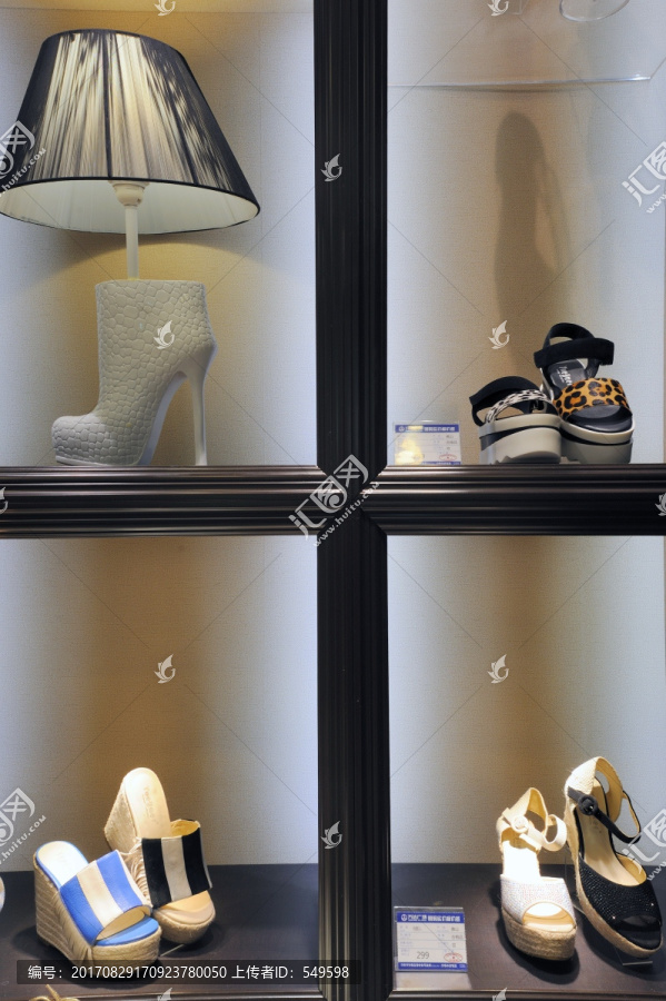 女鞋橱窗