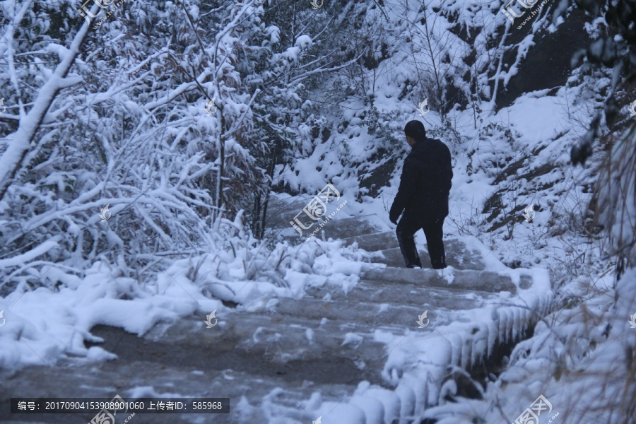 长沙梅溪湖桃花岭雪景