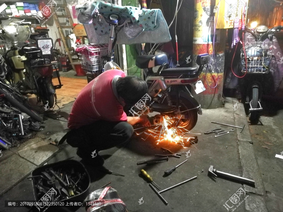 电动车修理店