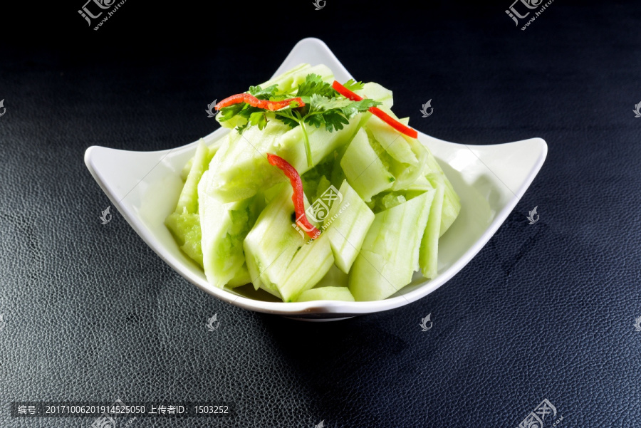 素拍黄瓜