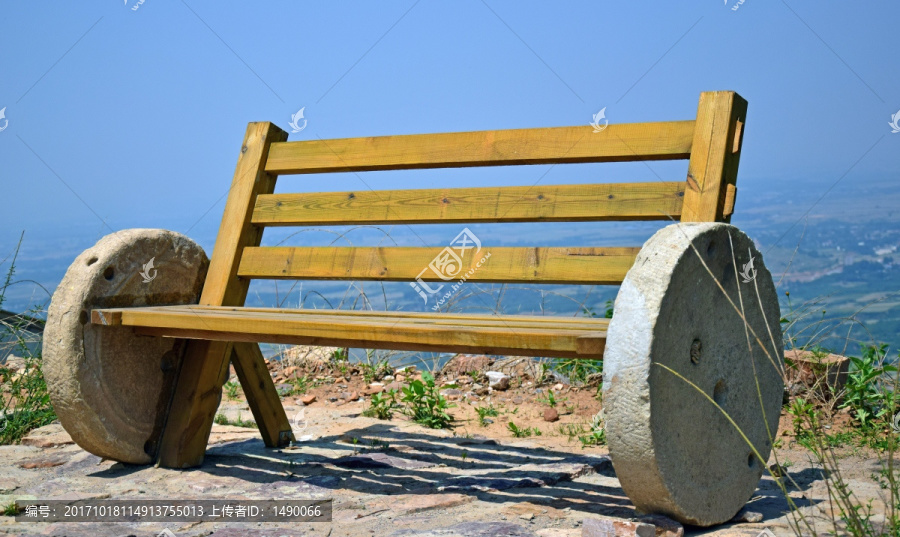 石磨盘加工的休息长椅