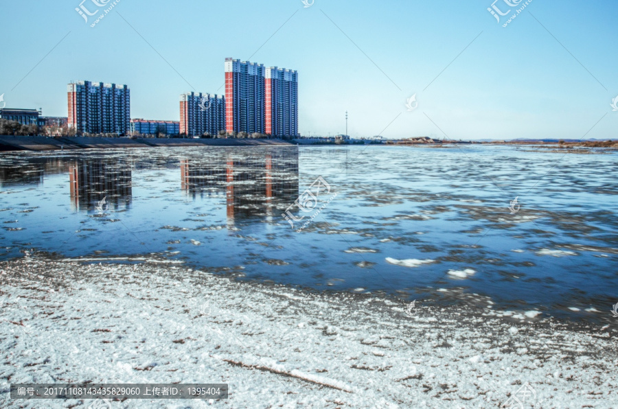 水岸新城