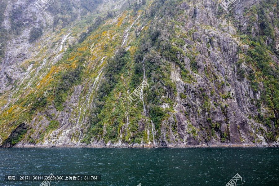 米尔福德峡湾