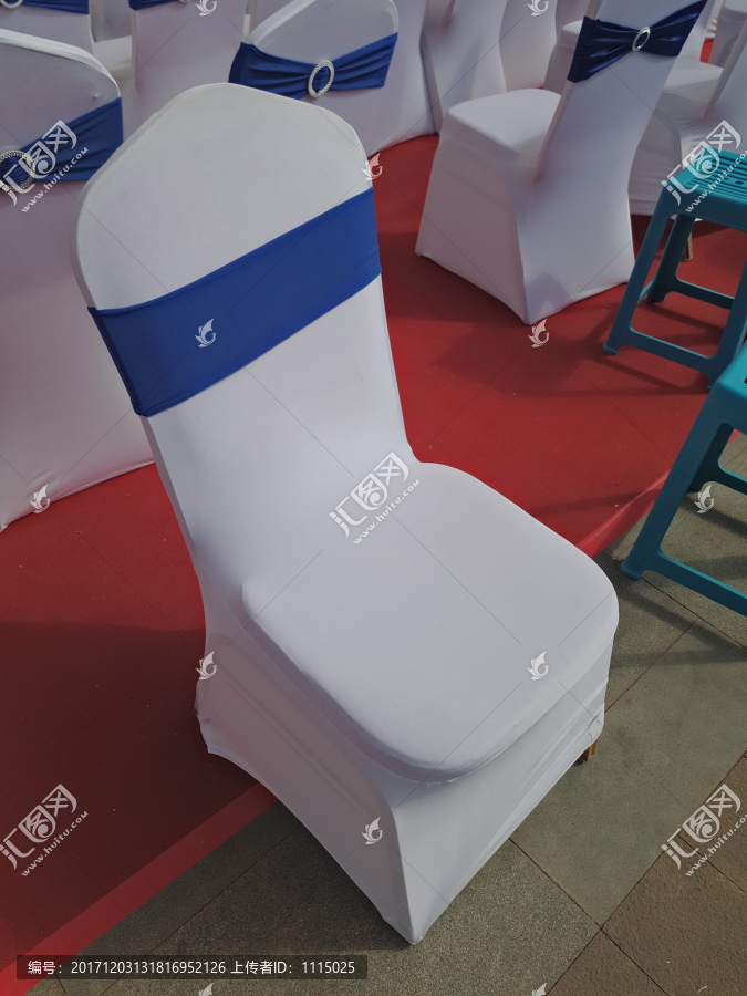 白蓝椅子