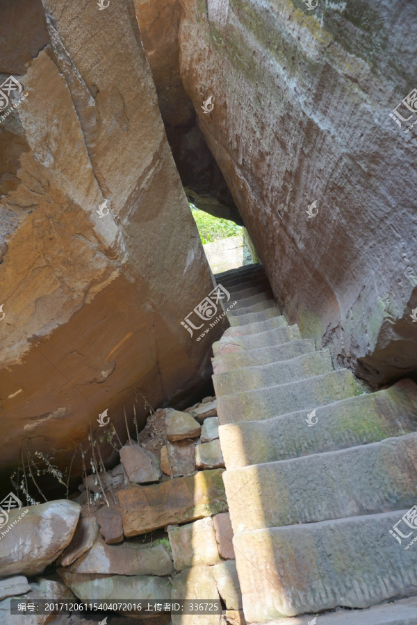 合川钓鱼城,飞檐洞暗道