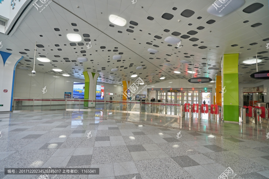 上海迪士尼地铁站,高清大图