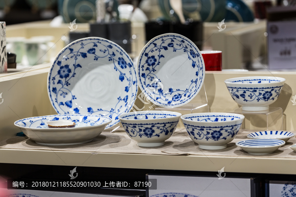 餐具