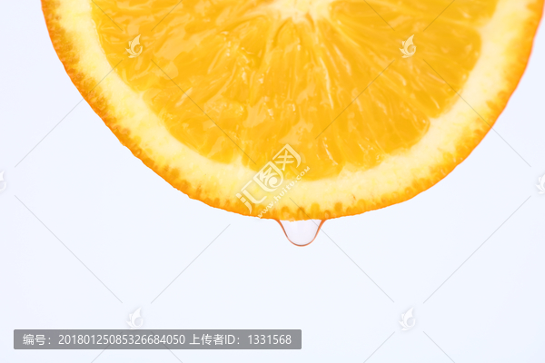 白底上的橙子,橙子切片