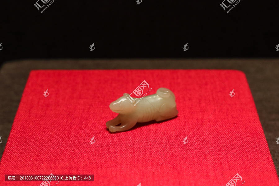清代青玉卧犬,玉犬,玉狗,玉佩