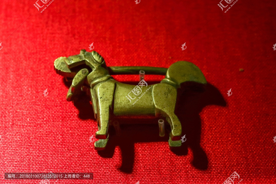 犬形铜锁,狗形铜锁,铜锁,狗