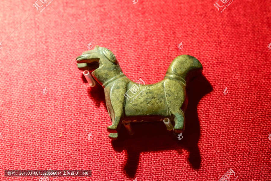 犬形铜锁,狗形铜锁,铜锁,狗
