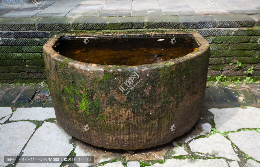 古代消防水缸