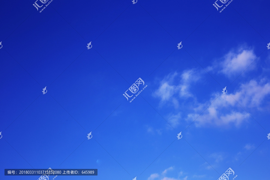 蓝天白云