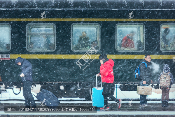 风雪归途