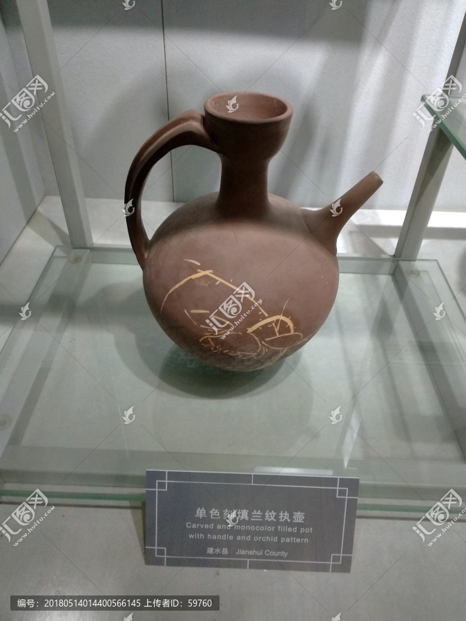 单色刻填兰纹执壶