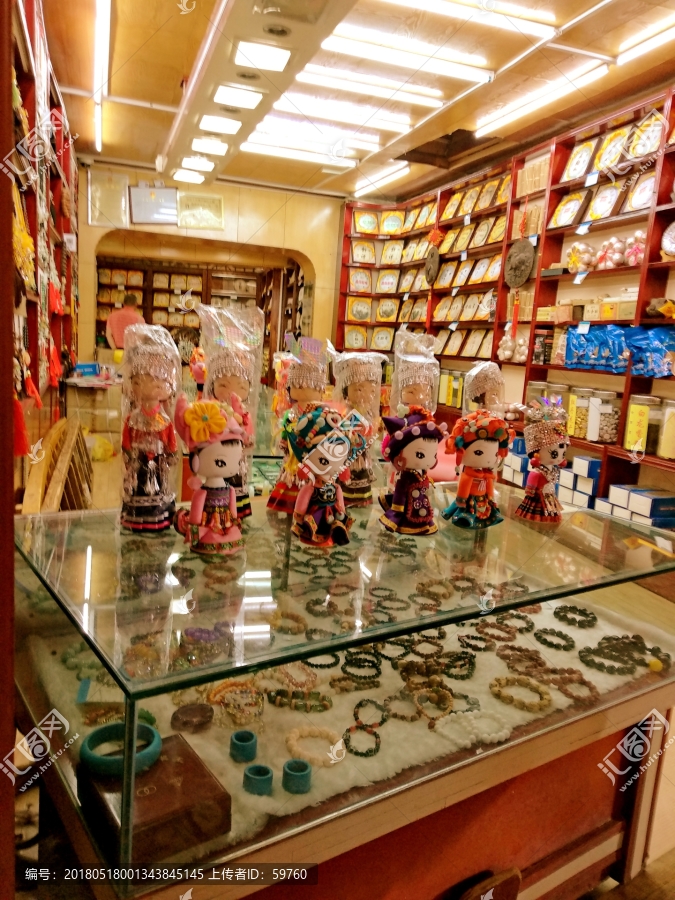丽江古城店铺夜景
