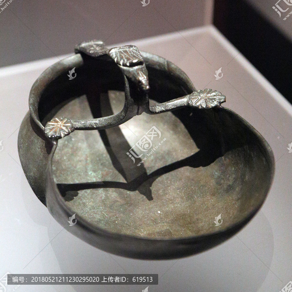 庞贝出土文物,青铜容器